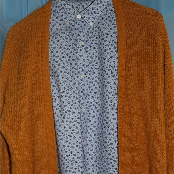 Rustic Yellow Cardigan - Long sleeve with pockets - Picture 4 of 5